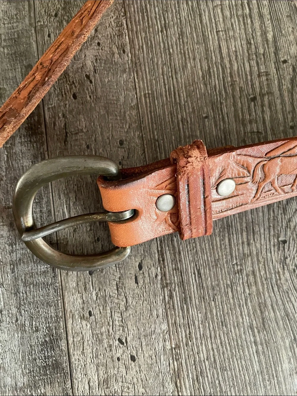 Vintage tooled brown leather etched horse belt